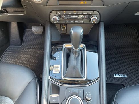 Used 2025 MAZDA CX-5 AWD 2.5 S w/ Select Package image 12