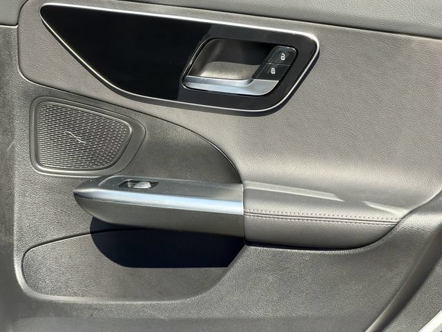 Used 2025 Mercedes-Benz C 300 4MATIC Sedan image 31