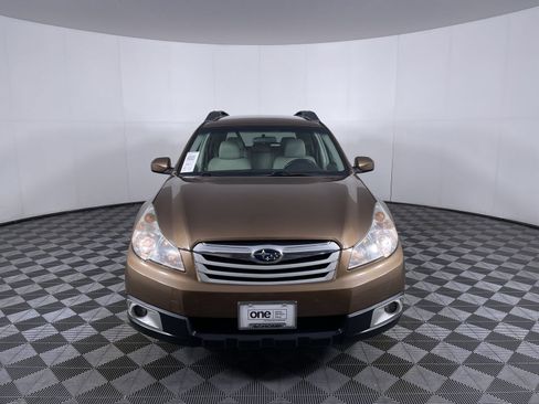 Used 2011 Subaru Outback 2.5i Premium w/ All-Weather Pkg image 27