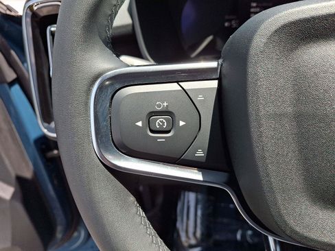 Used 2023 Volvo XC40 Recharge Ultimate AWD/4WD image 22
