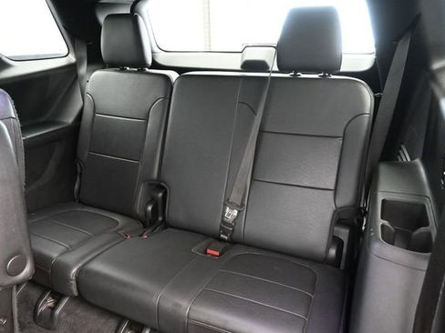 Used 2023 Chevrolet Traverse High Country w/ LPO, Floor Liner Package FWD image 31