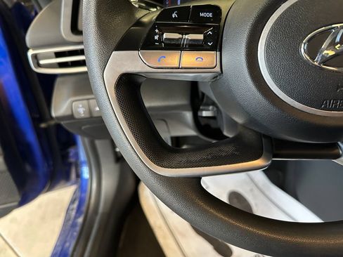 Used 2023 Hyundai Elantra SEL FWD image 11
