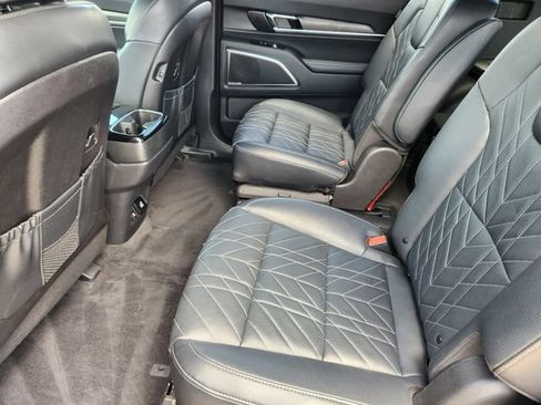 Certified 2025 Kia Telluride SX Prestige X-Pro AWD/4WD image 32