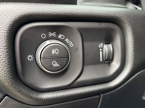 New 2026 RAM 1500 Express image 12