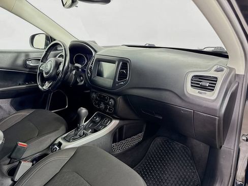 Used 2020 Jeep Compass Sport w/ Cold Weather Group AWD/4WD image 26
