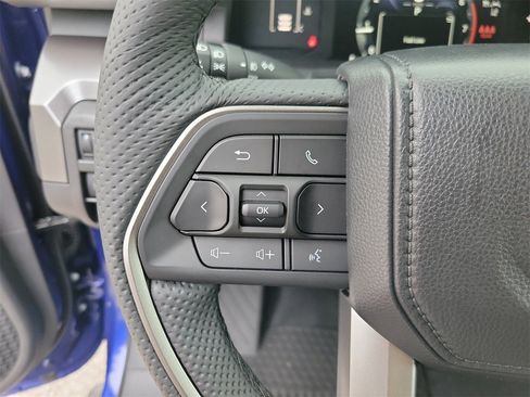 Used 2025 Toyota Tacoma SR5 image 19