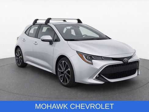 Used 2019 Toyota Corolla XSE FWD image 2