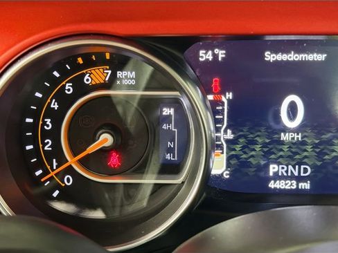 Used 2023 Jeep Wrangler Unlimited Rubicon image 13