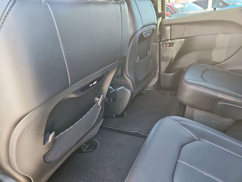 New 2026 Chrysler Pacifica Select image 18