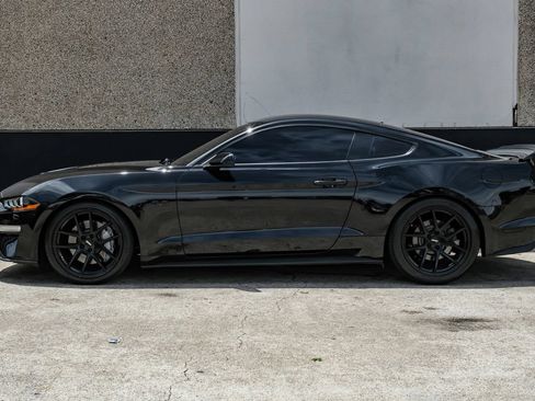 Used 2018 Ford Mustang GT RWD image 14