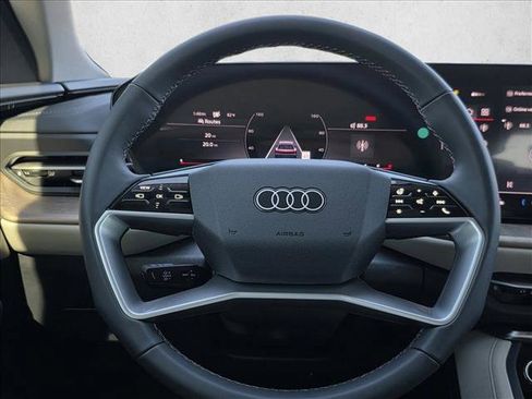 New 2025 Audi Q5 Premium image 19