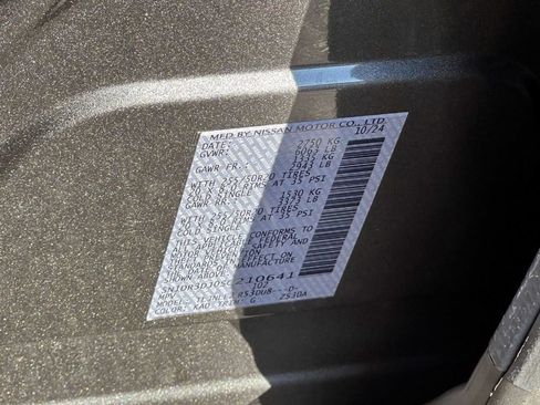 Certified 2025 Nissan Pathfinder Platinum w/ Cargo Package image 21