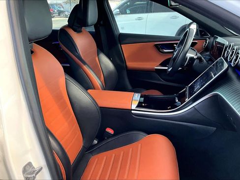 Used 2024 Mercedes-Benz C 300 Sedan image 8