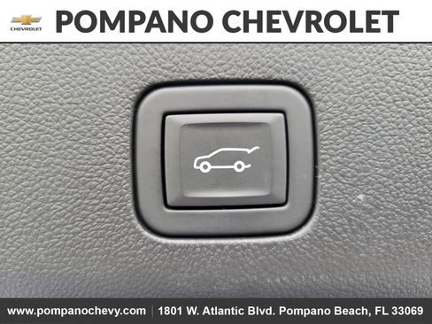 Used 2023 Chevrolet Tahoe Z71 w/ Luxury Package image 11