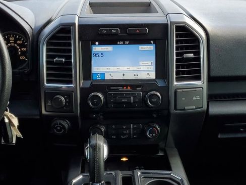 Used 2016 Ford F150 XLT w/ Equipment Group 302A Luxury AWD/4WD image 29