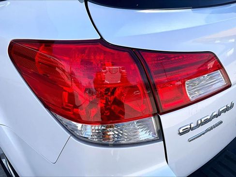 Used 2012 Subaru Outback 2.5i Limited image 29