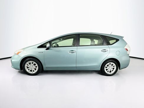 Used 2014 Toyota Prius V Three FWD image 4