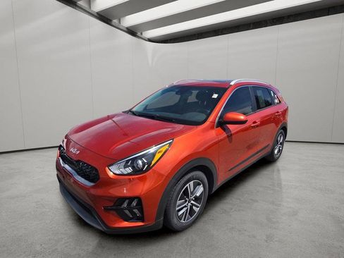 Used 2022 Kia Niro LXS FWD image 1