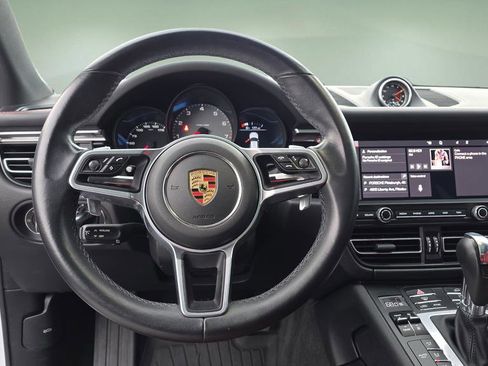 Used 2021 Porsche Macan S image 21