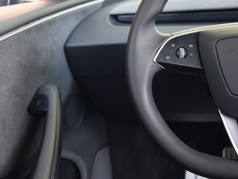 Used 2024 Tesla Model 3 Long Range image 33