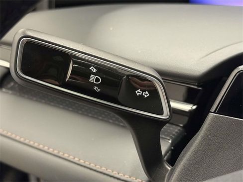 Used 2025 Lincoln Nautilus Reserve image 30