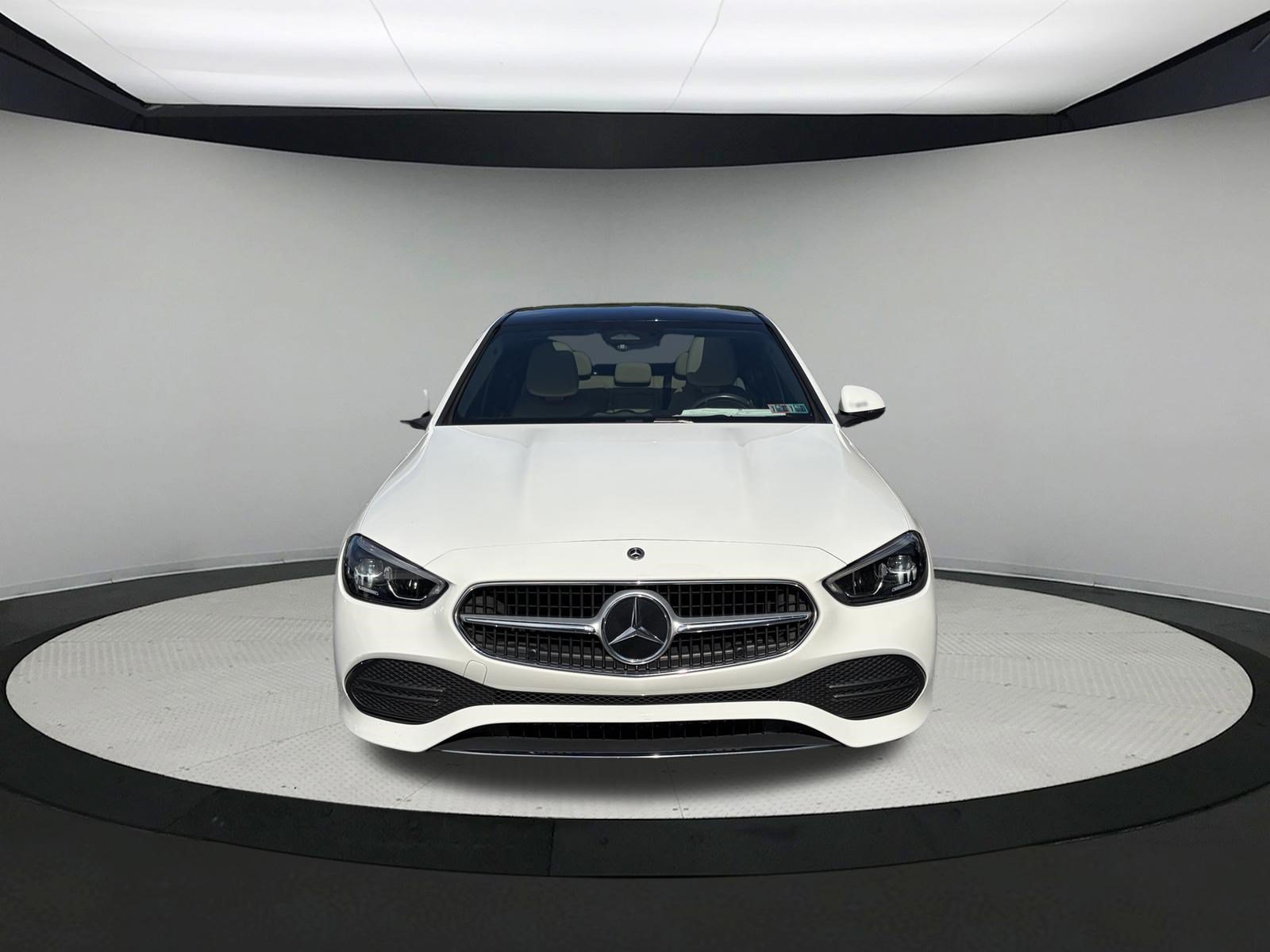 Used 2022 Mercedes-Benz C 300 4MATIC Sedan image 2