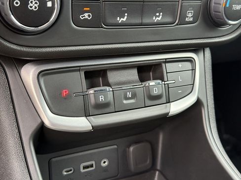 Used 2023 GMC Terrain SLE FWD image 14