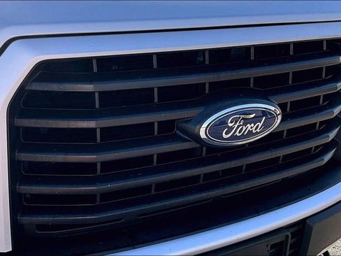 Used 2017 Ford F150 XLT w/ Equipment Group 302A Luxury image 31