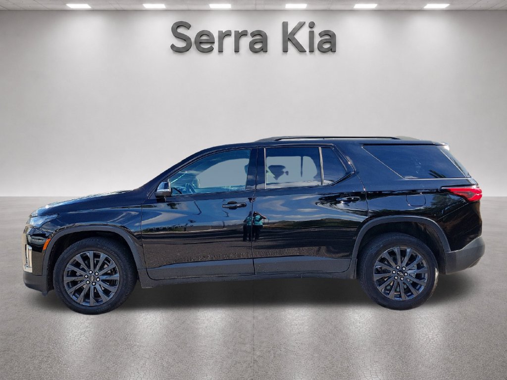 Used 2023 Chevrolet Traverse RS w/ LPO, Floor Liner Package FWD image 2