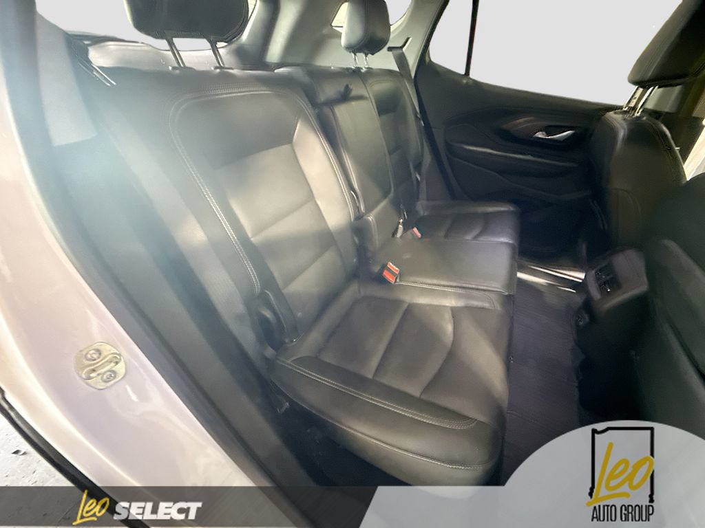 Used 2024 GMC Terrain SLT w/ LPO, Floor Liner Package AWD/4WD image 29