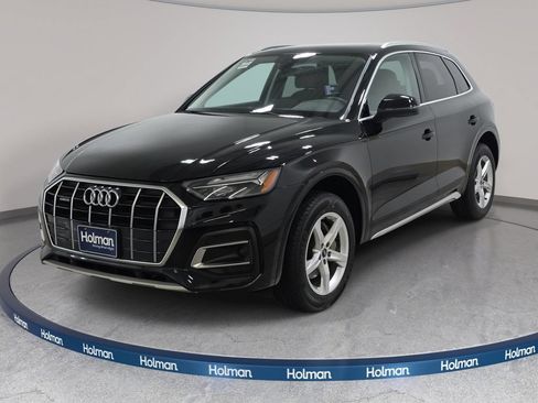 Used 2023 Audi Q5 2.0T Premium w/ Convenience Package AWD/4WD image 1