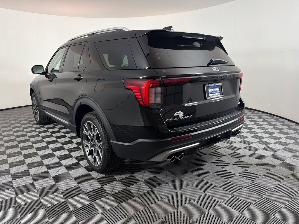 Used 2025 Ford Explorer Platinum w/ Ultimate Package AWD/4WD image 5