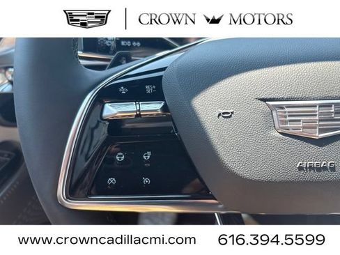 New 2026 Cadillac Lyriq Luxury AWD/4WD image 17