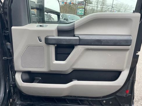 Used 2018 Ford F250 XL w/ Power Equipment Group image 15