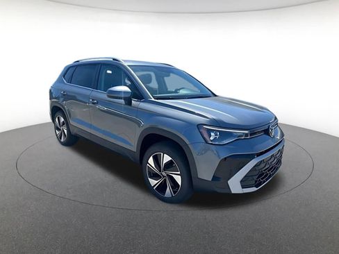 New 2026 Volkswagen Taos SE AWD/4WD image 1