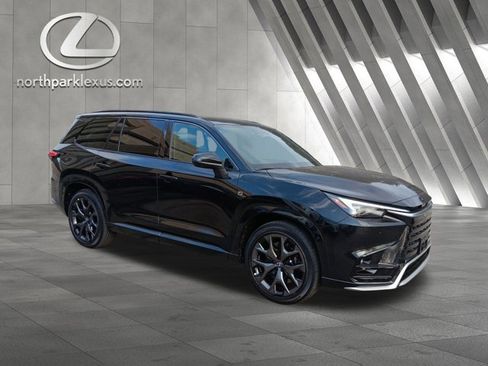 Certified 2026 Lexus TX 500h AWD w/ Technology Package image 5