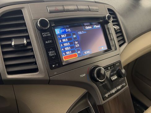 Used 2013 Toyota Venza LE AWD/4WD image 20