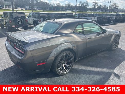 Used 2021 Dodge Challenger SRT Hellcat Redeye image 6