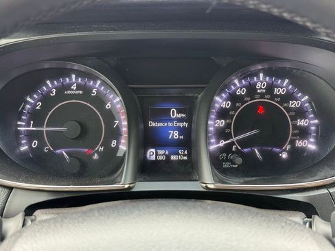 Used 2016 Toyota Avalon Touring FWD image 28