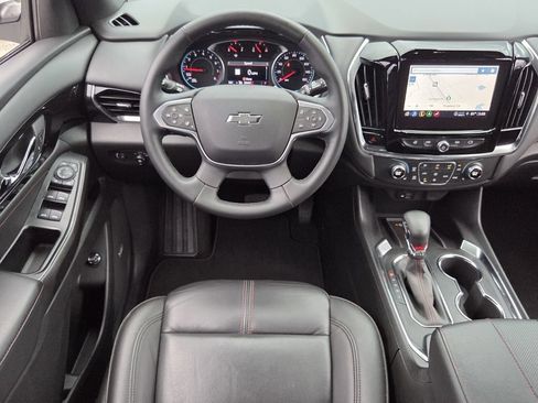 Used 2023 Chevrolet Traverse RS AWD/4WD image 13