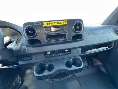 Used 2019 Mercedes-Benz Sprinter 170 image 21