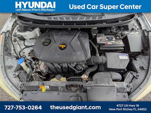 Used 2012 Hyundai Elantra GLS w/ Preferred Pkg 3 FWD image 12