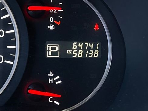 Used 2014 Nissan Quest SL image 22