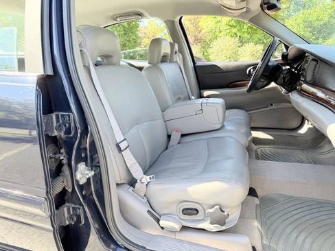 Used 2004 Buick Le Sabre Custom FWD image 22