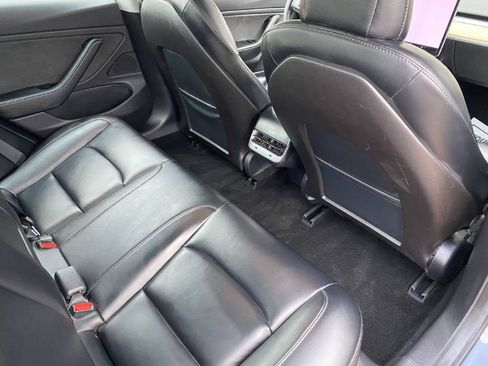 Used 2019 Tesla Model 3 image 8