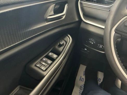 Certified 2023 Jeep Grand Cherokee Laredo w/ Luxury Tech Group I AWD/4WD image 45