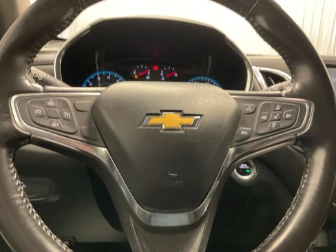 Used 2018 Chevrolet Equinox LT AWD/4WD image 14