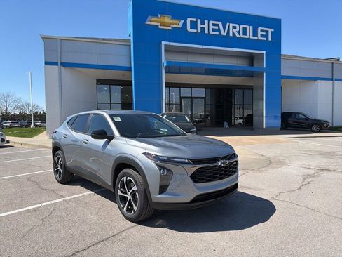 New 2026 Chevrolet Trax RS FWD image 1