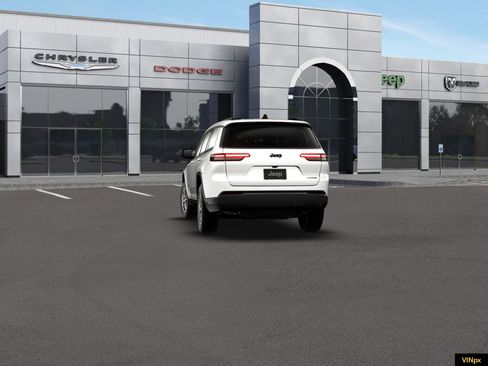 New 2026 Jeep Grand Cherokee L 2WD image 13