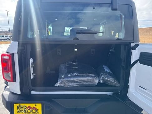 New 2025 Ford Bronco 2-Door w/ Sasquatch Package AWD/4WD image 9